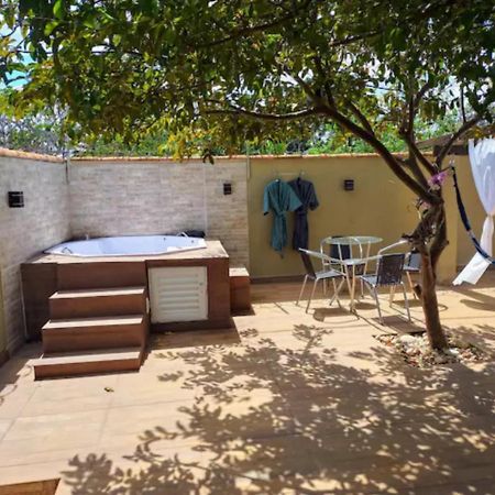 שאפאדה דוס גימאראייס Casa Com Spa De Hidro, Aquecedor E Cromoterapia A 1,0 Km Do Centro מראה חיצוני תמונה