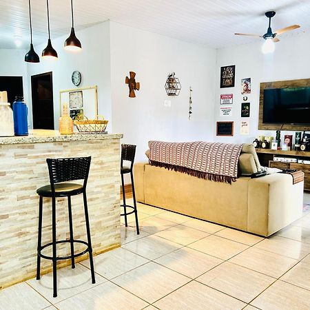 שאפאדה דוס גימאראייס Casa Com Spa De Hidro, Aquecedor E Cromoterapia A 1,0 Km Do Centro מראה חיצוני תמונה